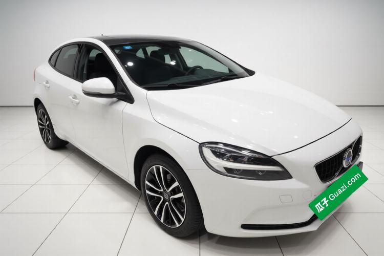 Used Volvo V40 2017 T3 Zhiyi Edition Exterior 2