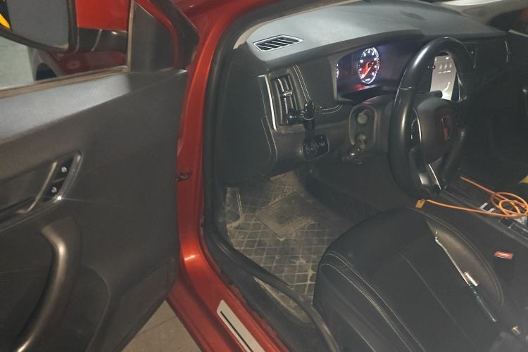 Used Roewe i6 2017 20T Automatic Internet ZhiZun Edition