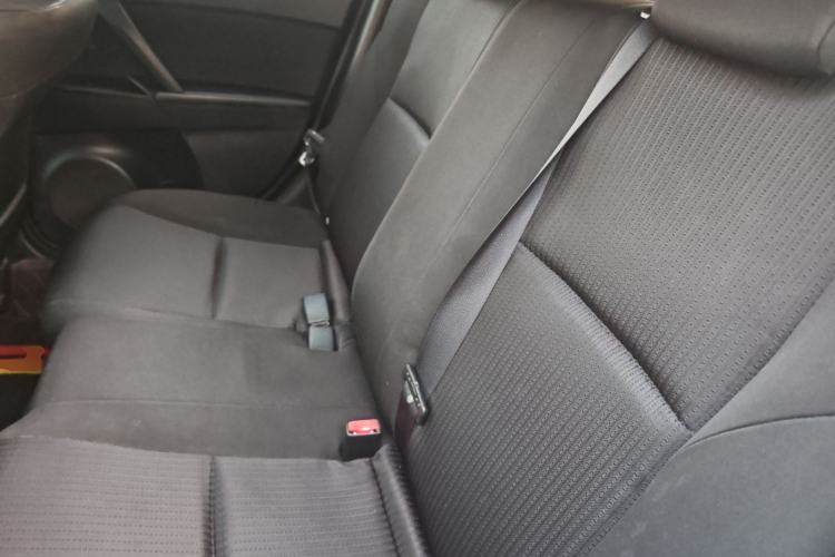 Used Mazda Mazda 3 2015 Hatchback 1.6L Automatic Elite Model
