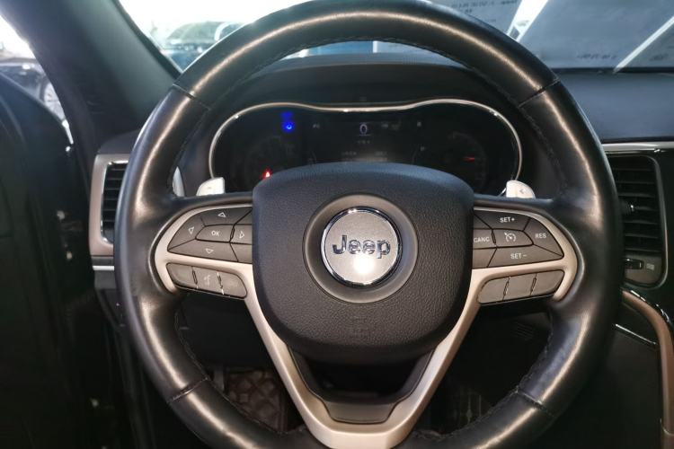 Used Jeep Grand Cherokee 2014 3.0L Comfort Navigation Edition