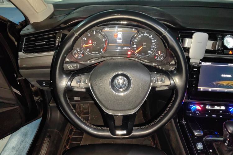 Used Volkswagen Phideon 2018 Revised Version 380TSI Two-Wheel Drive Business Edition
