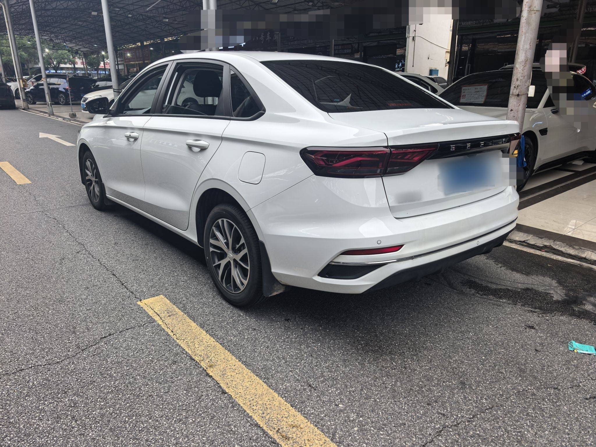 Geely Auto Emgrand 2025 4th Generation 1.5L CVT Longteng Edition — снимка 14