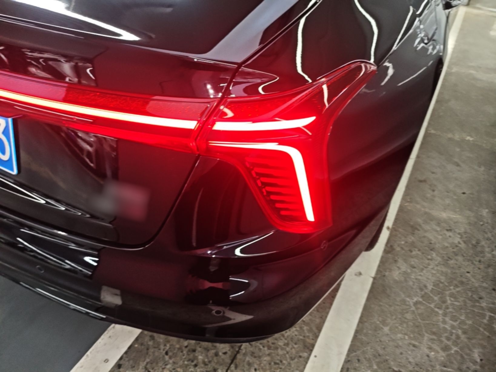 Hongqi H5 2026 Model 2.0T Automatic Qi Ling Pro Edition — снимка 9