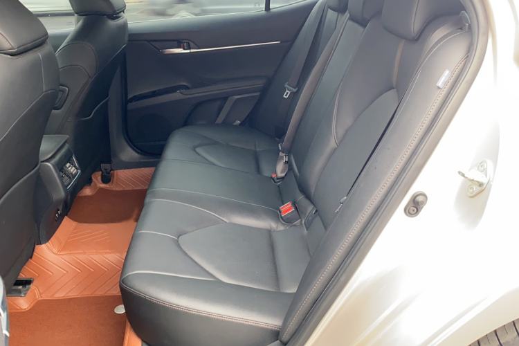 Used Toyota Camry 2021 2.5G Luxury Edition
