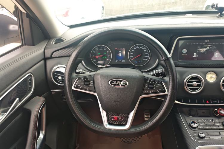 Used JAC Group Refine S7 2018 Super Edition 251T Automatic Smart Connectivity Model Steering Wheel