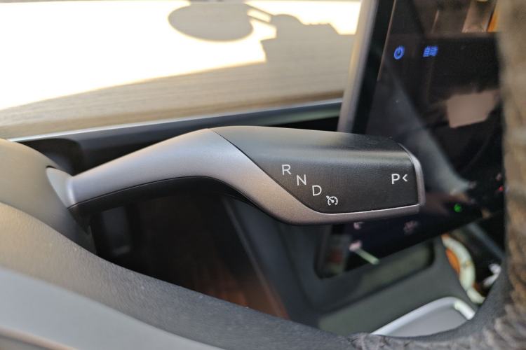 Used Tesla Model Y 2022 Rear-Wheel-Drive Version
