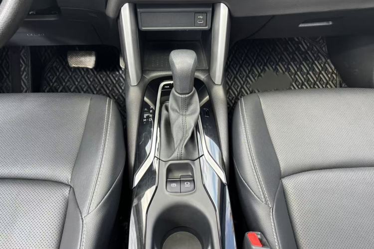 Used Toyota FRONTLANDER 2024 2.0L CVT Luxury Edition
