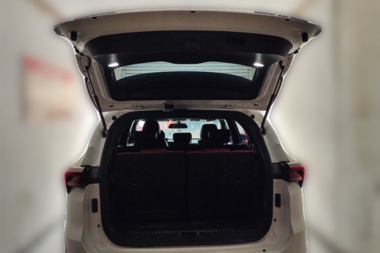 Used JETOUR X70 PLUS 2023 1.5T DCT Ziqiang PRO 7-Seater Trunk