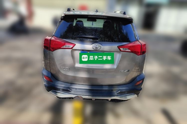 Used Toyota RAV4 2015 2.0L CVT Two-Wheel Drive Fashion Edition
