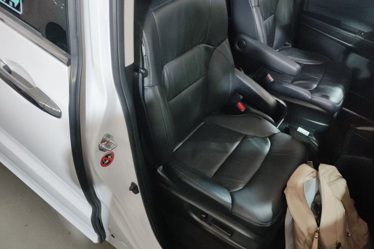 Used Honda Odyssey 2018 2.4L Smart Edition Right Front Seat