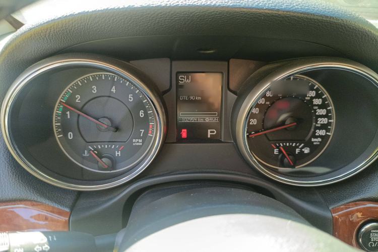 Used Jeep Grand Cherokee 2011 3.6L Luxury Navigation Edition Instrument Cluster