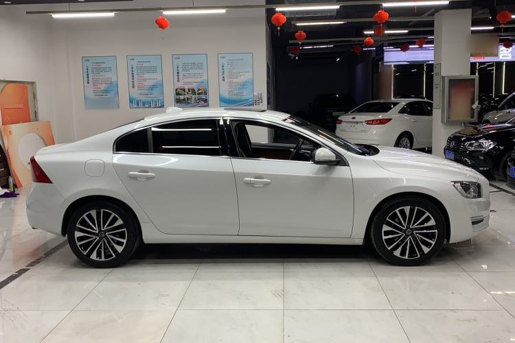 Used Volvo S60 2019 S60L T5 Smart Range Edition