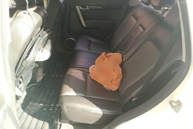 Used Chevrolet Captiva 2015 2.4L 4x4 Flagship Edition 7-Seater
