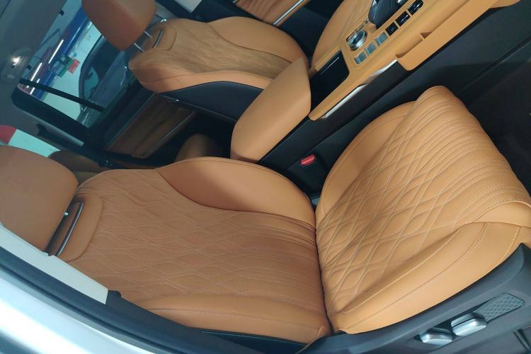 Used Tank 500 New Energy 2025 Hi4-Z Right Front Seat