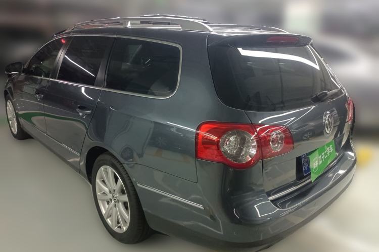 Used Volkswagen Passat 2011 2.0T Touring Edition Luxury Version Rear Left 45 Deg