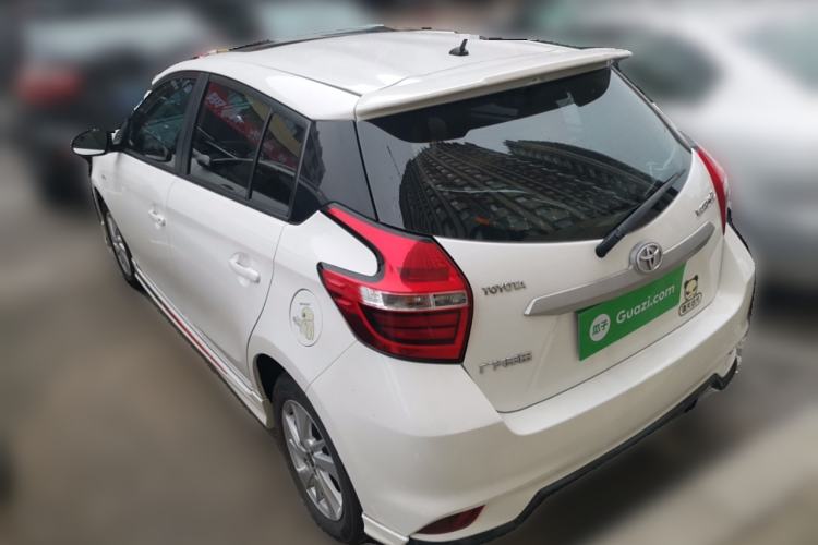 Used Toyota YARiS L Zhi Xuan 2017 1.5G CVT JingSu Model with Upgraded Sunroof
