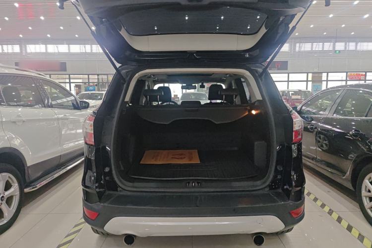 Used Ford Kuga 2017 EcoBoost 180 Two-Wheel-Drive Platinum Edition