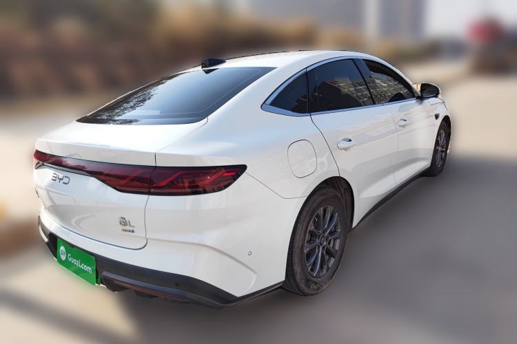 Used BYD Qin L 2025 DM-i Smart Drive 80KM Leading Model
