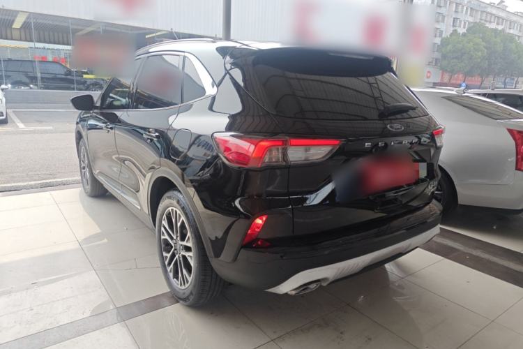 Used Ford Escape 2020 EcoBoost 245 Two-Wheel-Drive Titanium Edition
