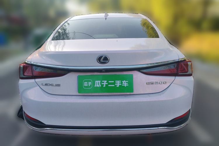 Used Lexus ES 2018 200 Excellence Edition China V Standard Rear