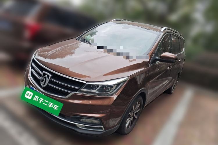 Used Baojun 730 2017 1.5T Manual Prestige Version 7 Seats