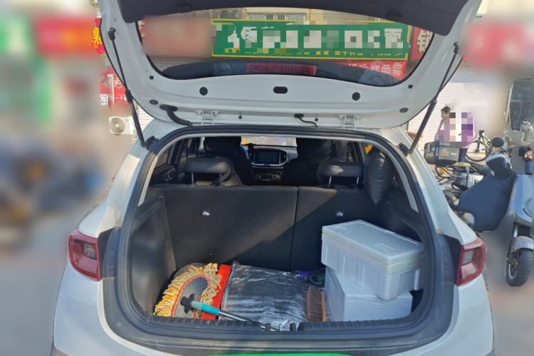 Used Kia kx1 Stonic 2021 1.4L CVT Fun & Sunroof Model Trunk