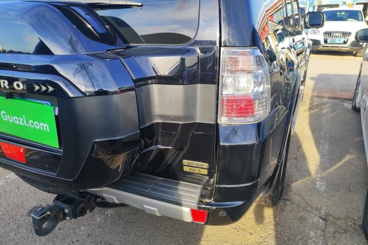 Used Mitsubishi Pajero 2018 V97 3.8L 5-Door GLS Sunroof – Middle East