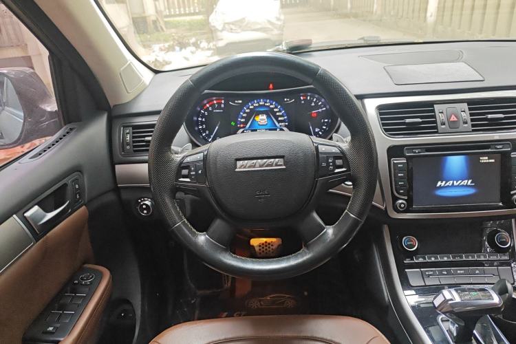 Used Haval H8 2017 2.0T Gasoline 4x4 Smart Enjoyment Version