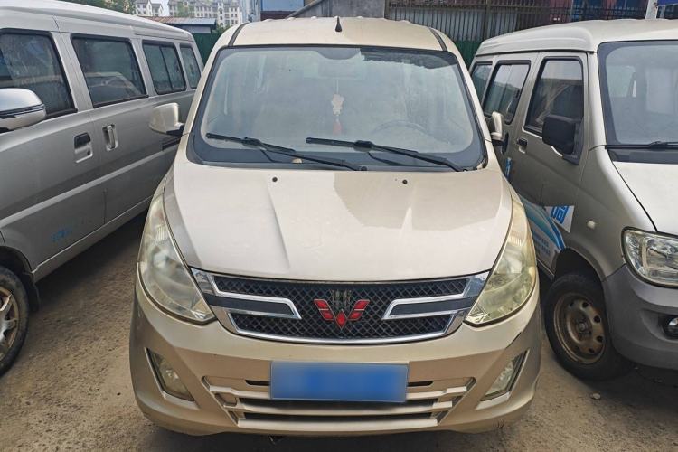 Used Wuling Rongguang V 2016 1.5L Standard Version
