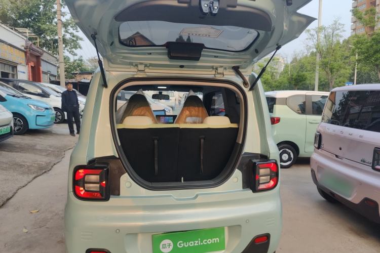 Used Geely Galaxy Panda 2024 Panda Mini 200km Endurance Bear Trunk