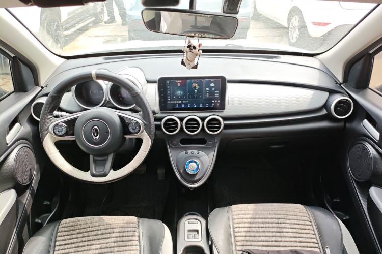 Used ORA Black Cat 2021 351 km Luxury Version Center Console