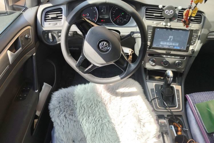 Used Volkswagen Golf 2016 1.6L Automatic Comfort Model
