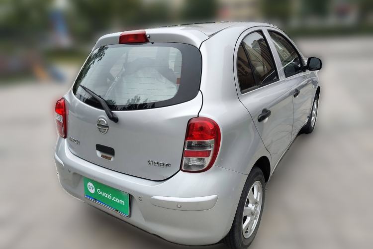 Used Nissan March 2010 1.5L Automatic Easy-Style Version
