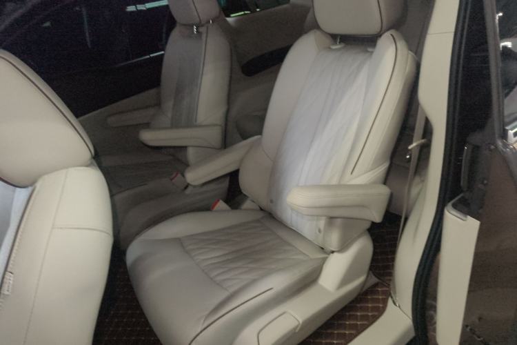 Used Buick GL8 2022 Land Business Class 652T Luxury Model
