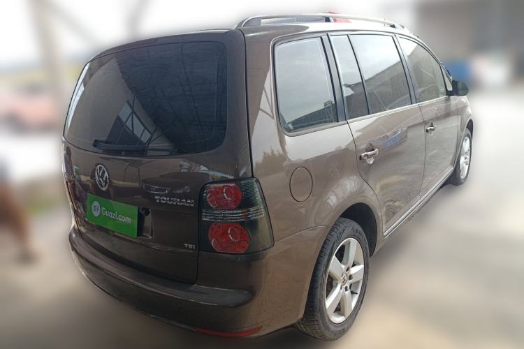 Used Volkswagen Touran 2015 1.4T DSG Comfort Edition 5 Seats
