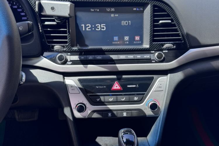 Used Hyundai Elantra (6th Generation / Lingdong) 2016 1.6L Automatic ZhiXuan – Elite Version Interior 1