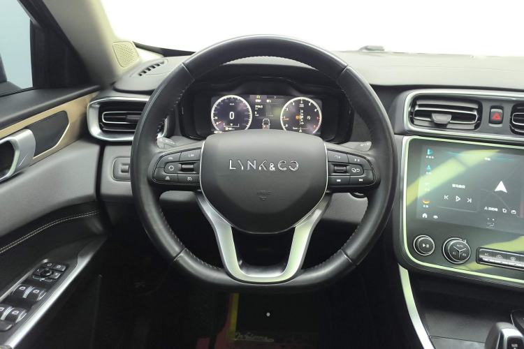 Used Lynk & Co 01 2020 2.0T Two-Wheel Drive Pure Pro Version China VI Standard