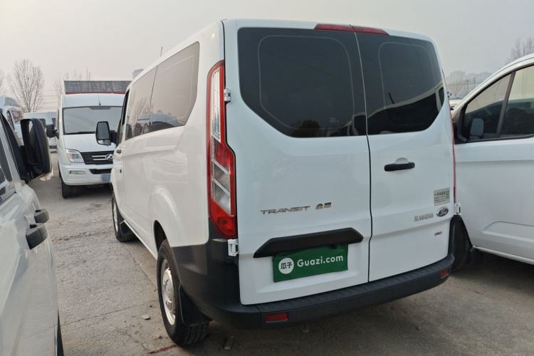 Used Ford Transit 2019 2.0T Diesel Multi-Purpose Commercial Vehicle Short Wheelbase Low Roof 6-Seater China VI Standard
