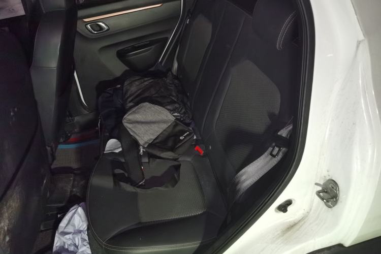 Used Dongfeng NAMMI BOX 2022 Revised Light Wind Edition 201 km Standard Version
