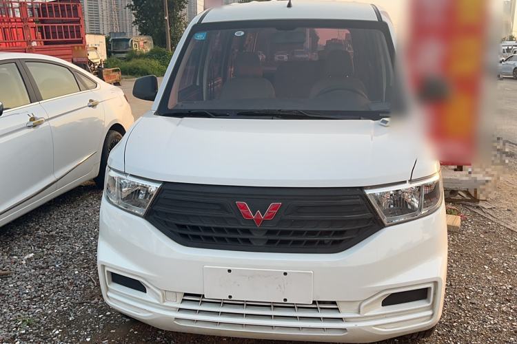 Used Wuling Hongguang V 2019 1.5L Jingqu Version China VI LAR