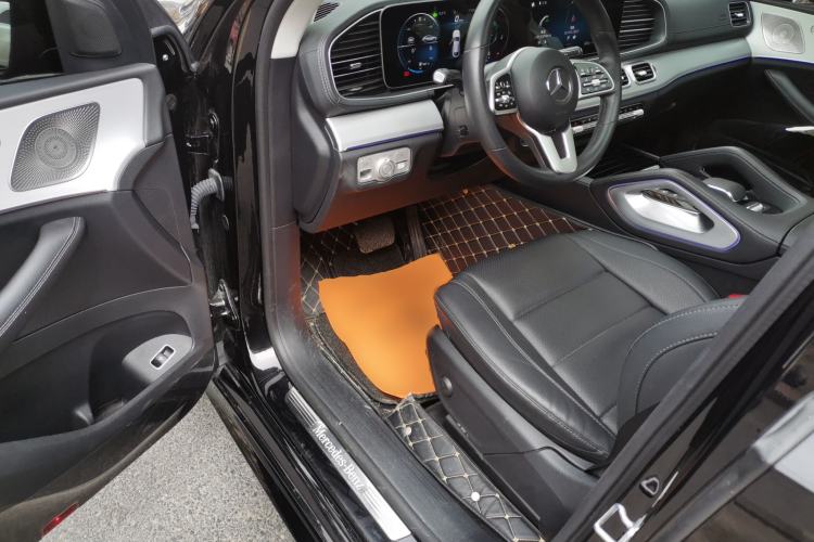 Used Mercedes-Benz GLE 2022 GLE 350 4MATIC Coupe SUV Luxury Model Driver Seat