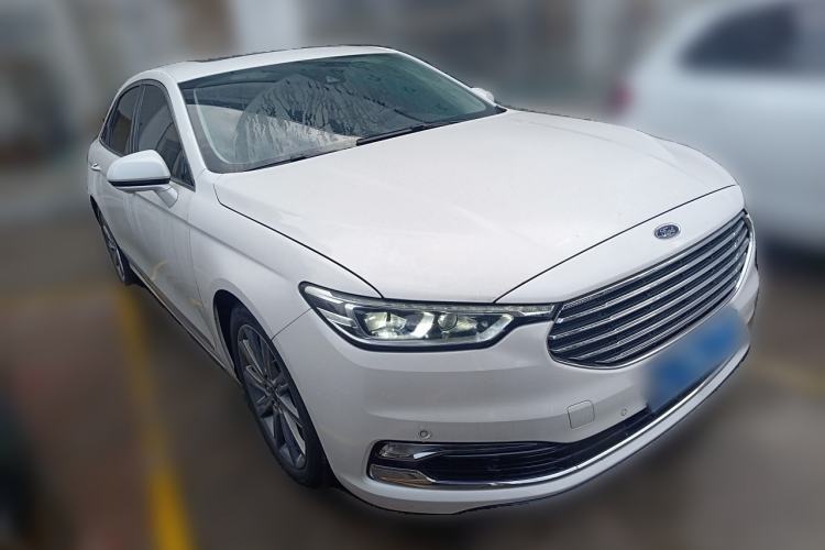 Used Ford Taurus 2019 EcoBoost 245 Premium Edition Front Right 45 Deg