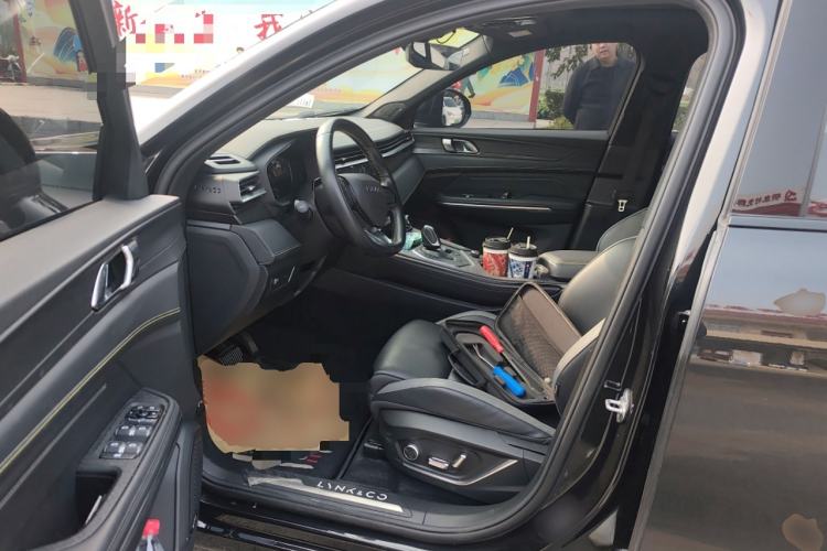 Used Lynk & Co 05 2023 2.0TD Two-Wheel Drive Shine Halo