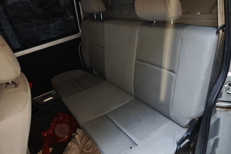 Used Jinbei Hiace X30 2021 1.5L Wealthy Single-Steaming Air-Conditioned Van China VI Standard SWC15M Interior 4