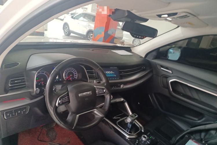 Used Haval H6 2017 Red Label 2.0T Automatic Two-Wheel Drive ZhiShang Model