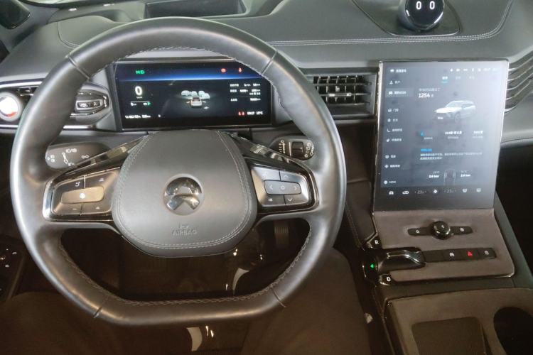 Used Nio ES8 2020 580 km Range Signature Edition Six-Seater Version
