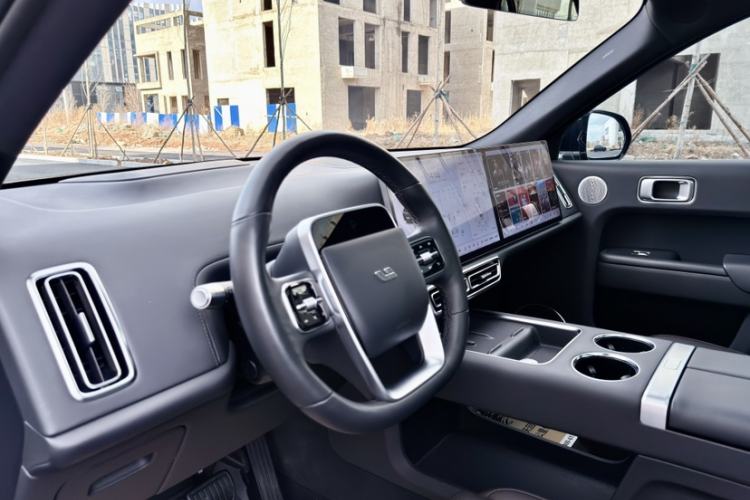 Used Li Auto L8 2023 Pro Model Interior 6