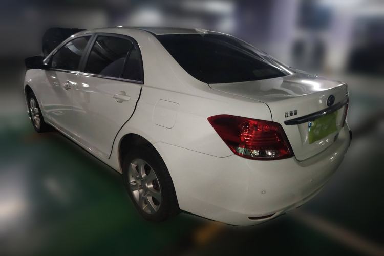 Used BYD e5 2017 300 Prestige Edition
