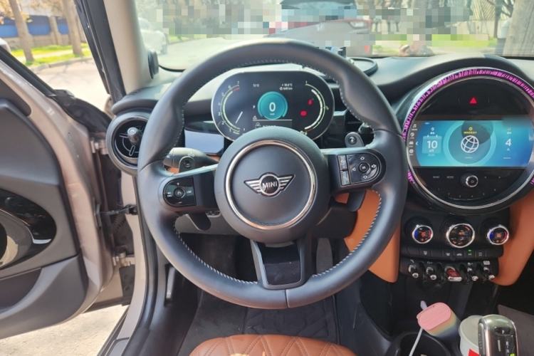 Used MINI 2023 2.0T COOPER S Artist Five-Door Edition Steering Wheel