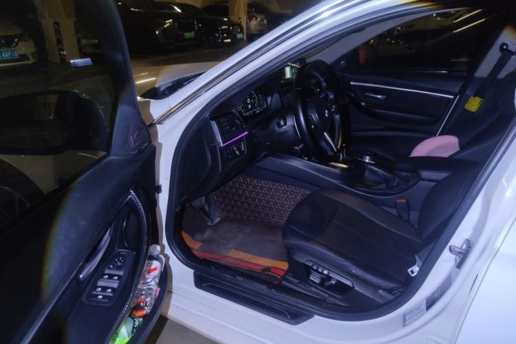 Used BMW 3 Series 2016 320Li Ambition Model
